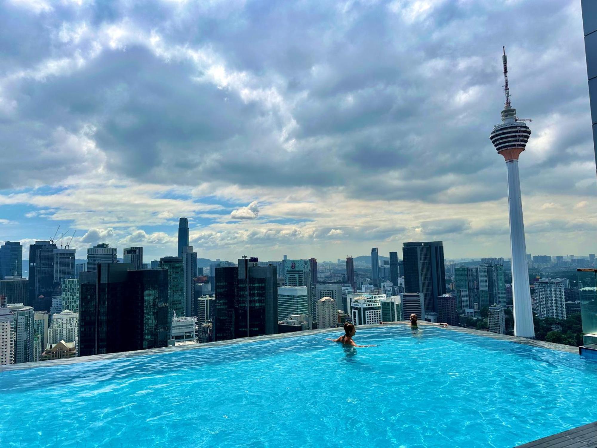 The Platinum Kuala Lumpur By Crown Suites Bagian luar foto