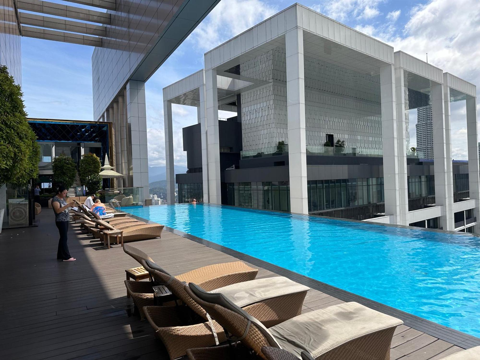 The Platinum Kuala Lumpur By Crown Suites Bagian luar foto