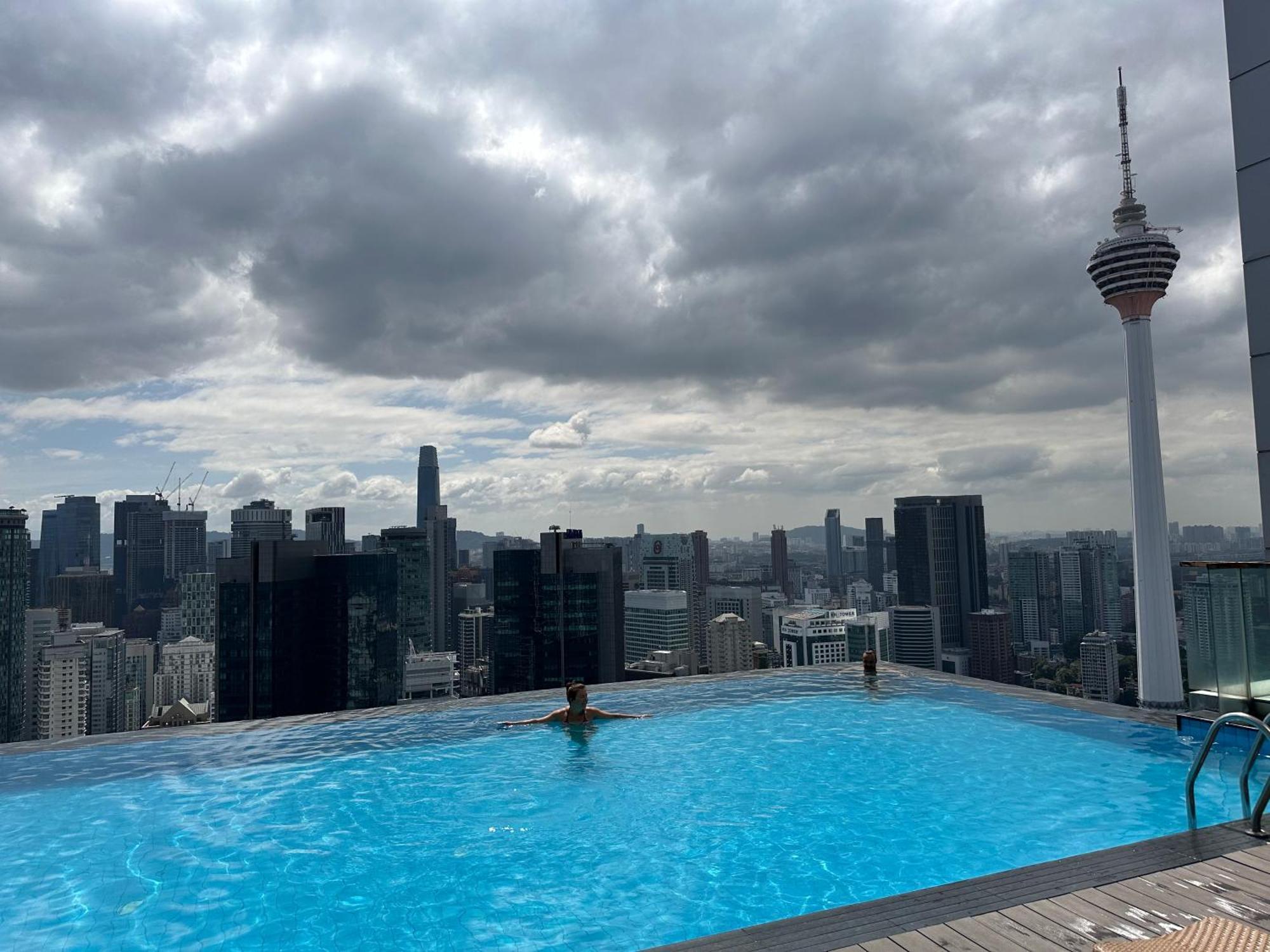 The Platinum Kuala Lumpur By Crown Suites Bagian luar foto